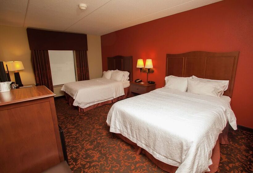 هتل Hampton Inn Elmira/horseheads