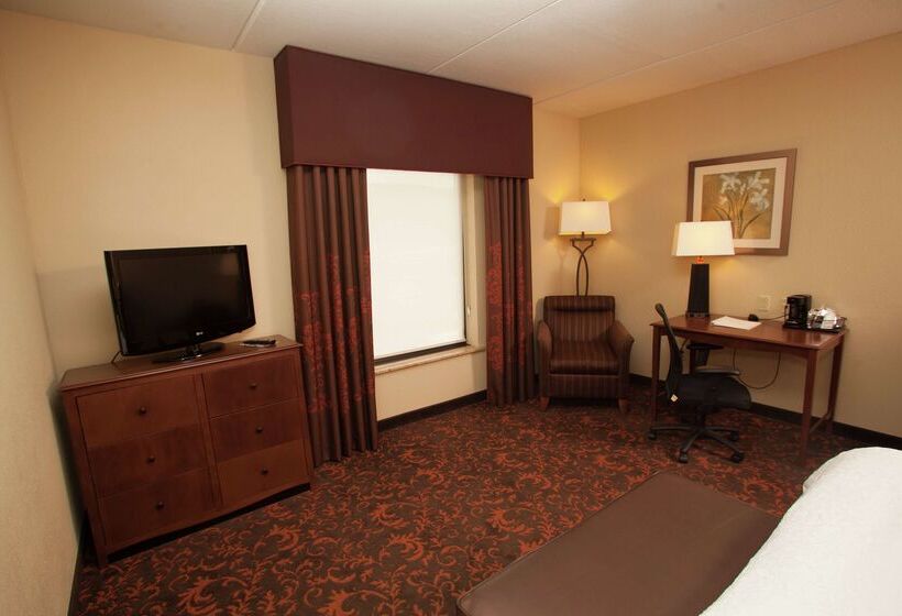 هتل Hampton Inn Elmira/horseheads