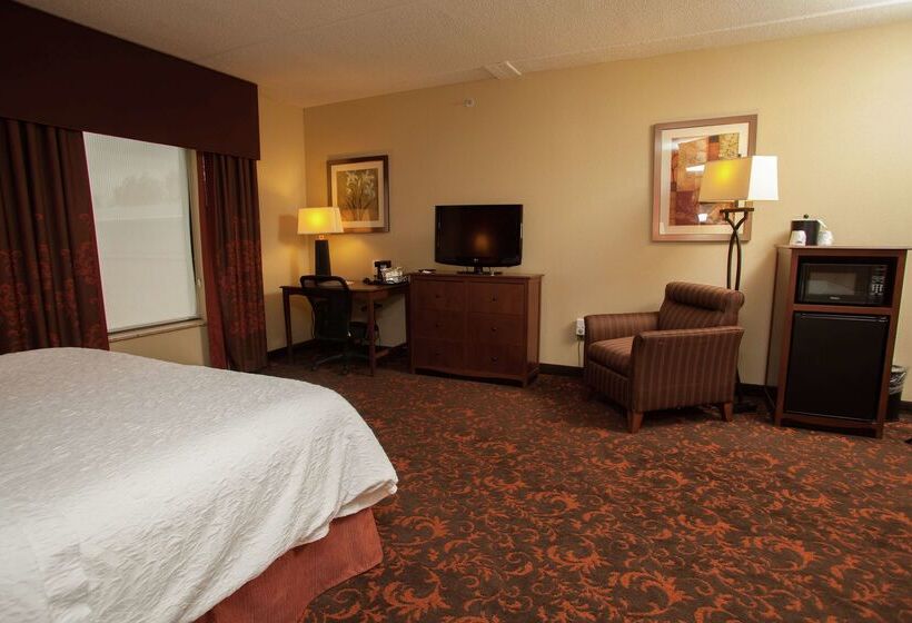 هتل Hampton Inn Elmira/horseheads