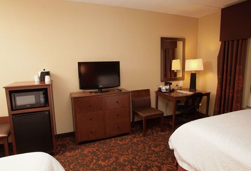 هتل Hampton Inn Elmira/horseheads