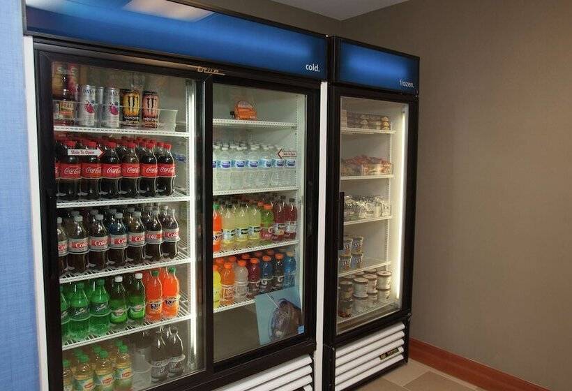هتل Hampton Inn Elmira/horseheads