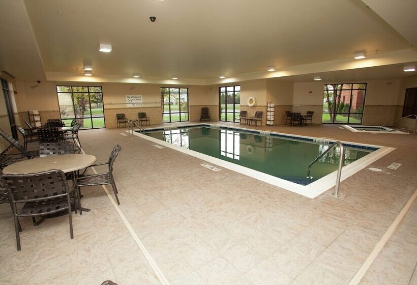 هتل Hampton Inn Elmira/horseheads