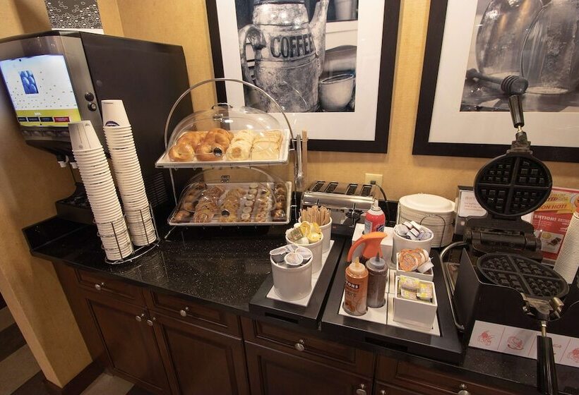 ホテル Hampton Inn Lincolnton