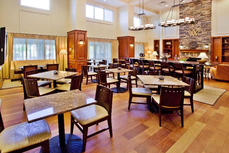 בית מלון כפרי Hampton Inn & Suites Lanett West Point
