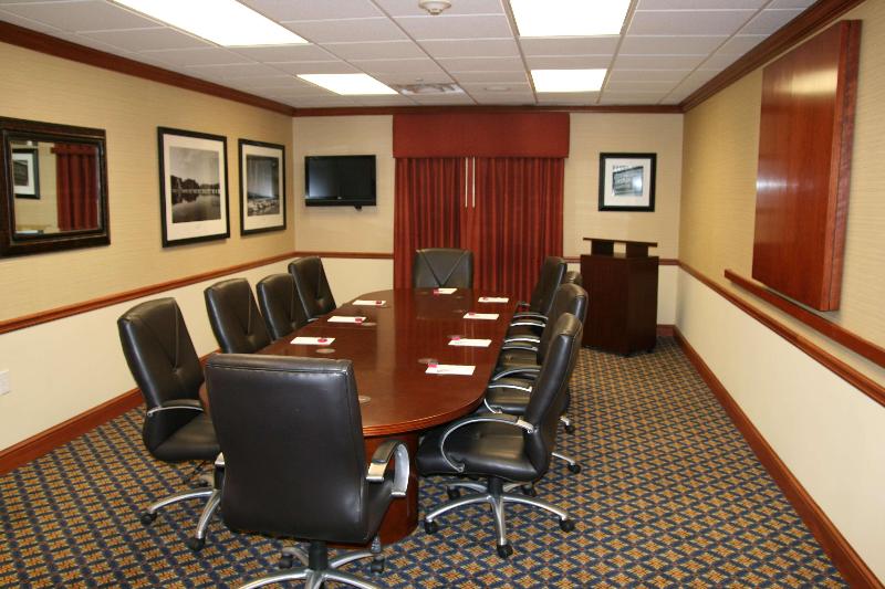 בית מלון כפרי Hampton Inn & Suites Lanett West Point