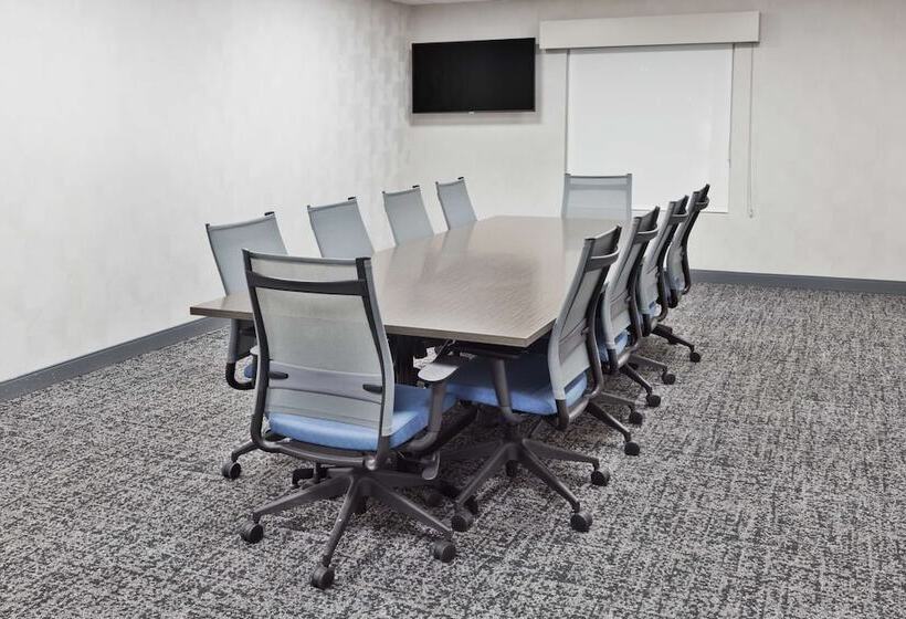 בית מלון כפרי Hampton Inn & Suites Lanett West Point