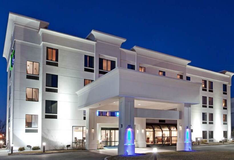 هتل Holiday Inn Express Fishkill, An Ihg