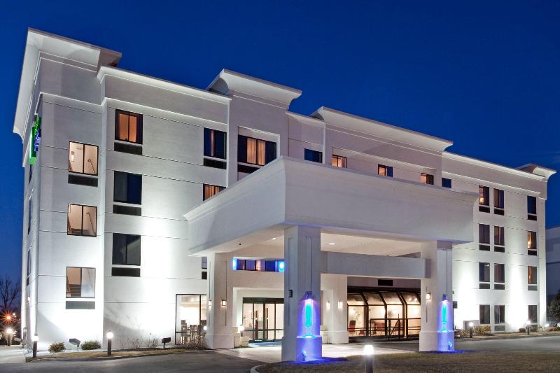 هتل Holiday Inn Express Fishkill, An Ihg