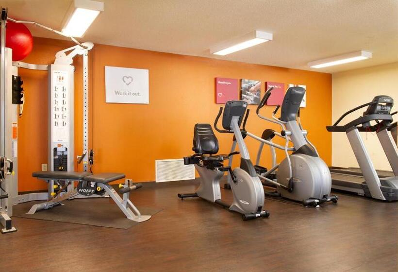 هتل Holiday Inn Express & Suites Hayward, An Ihg