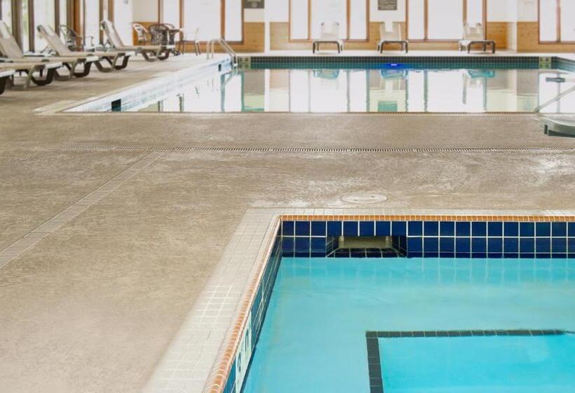 هتل Holiday Inn Express & Suites Hayward, An Ihg