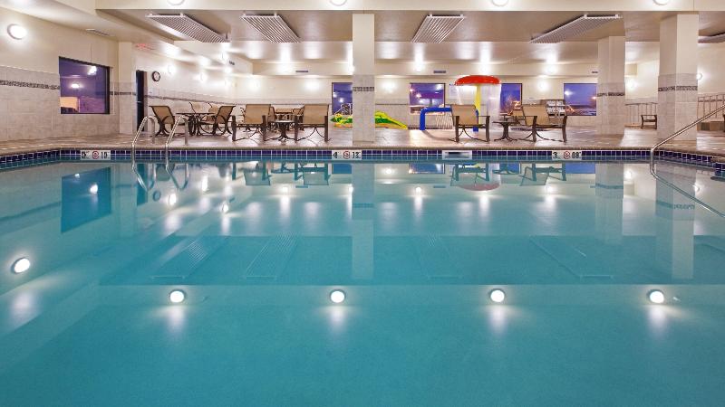 هتل Holiday Inn Express & Suites Sioux Falls Southwest, An Ihg