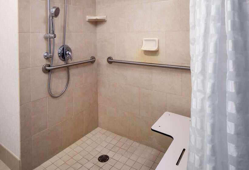 בית מלון כפרי Hyatt Place Long Island East End