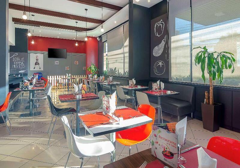 Fotos del hotel Ibis Santiago Estación Central:  35