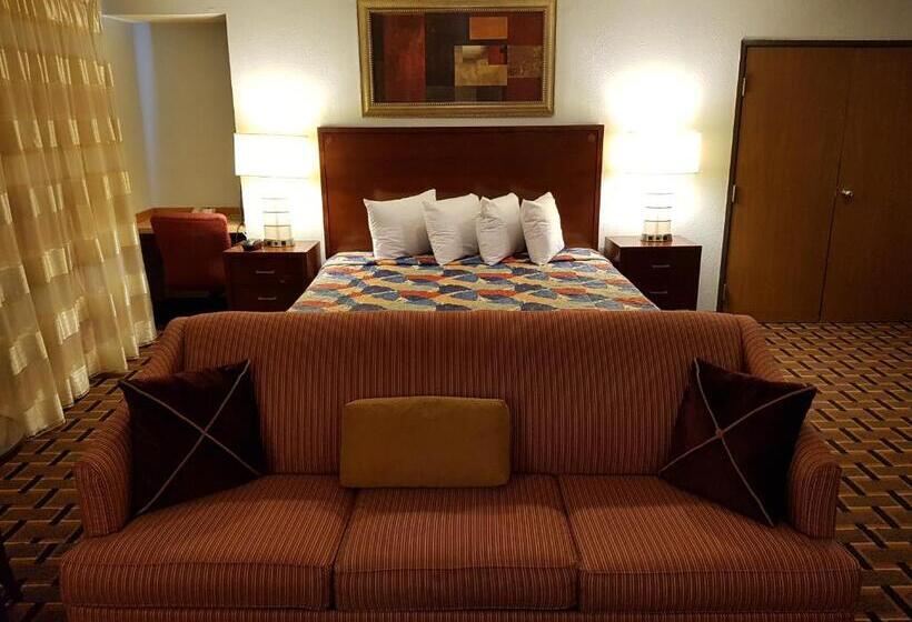 ホテル Le Mars Inn And Suites