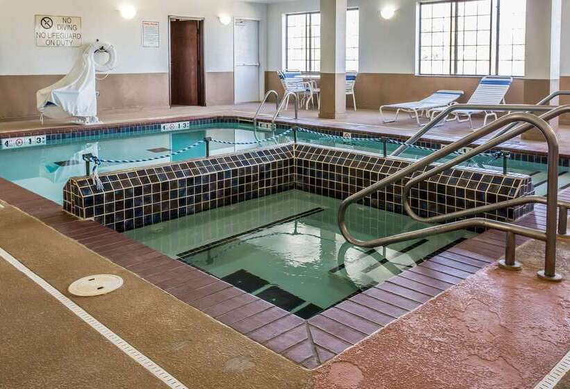 هتل Quality Inn & Suites