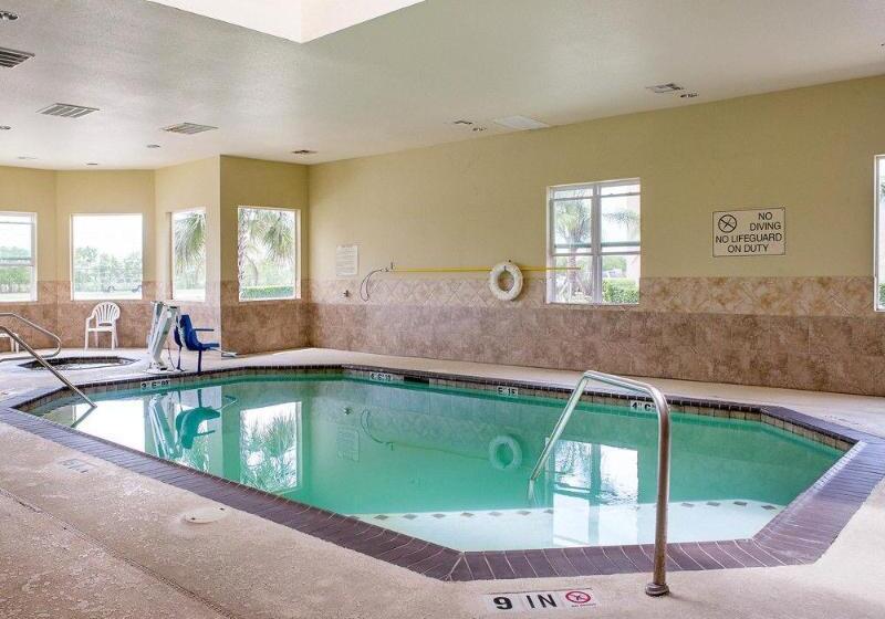 בית מלון כפרי Sonesta Essential La Porte