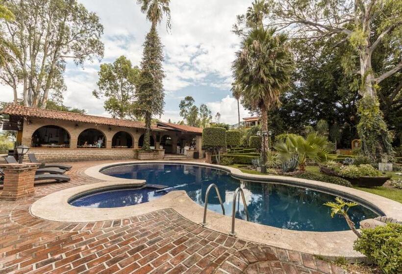 فندق Quinta San Carlos