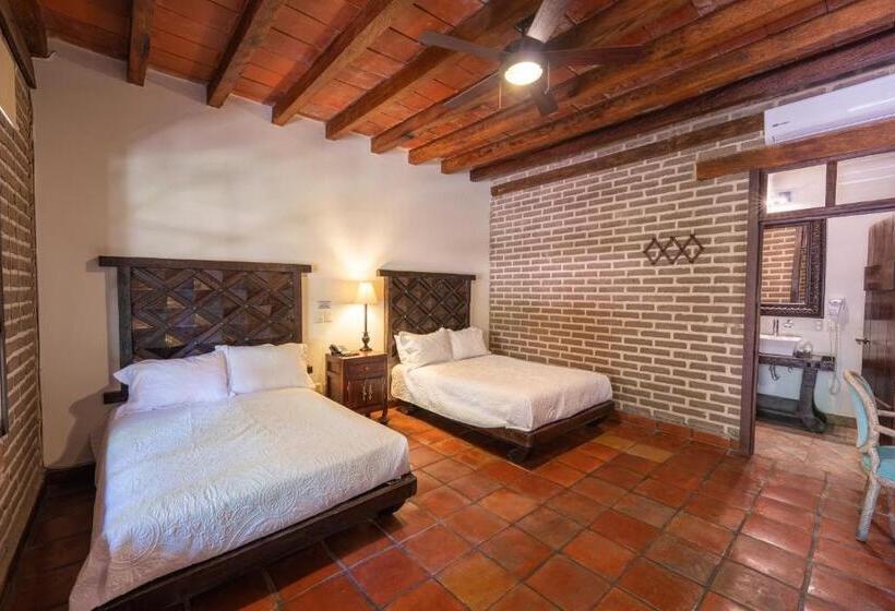 فندق Quinta San Carlos