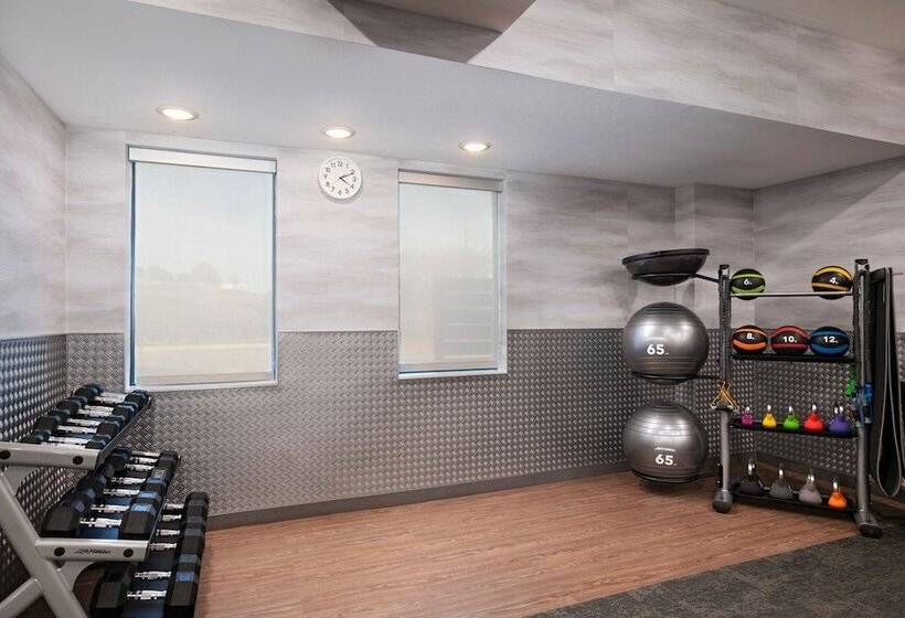 هتل Fairfield By Marriott Inn & Suites Hillsboro