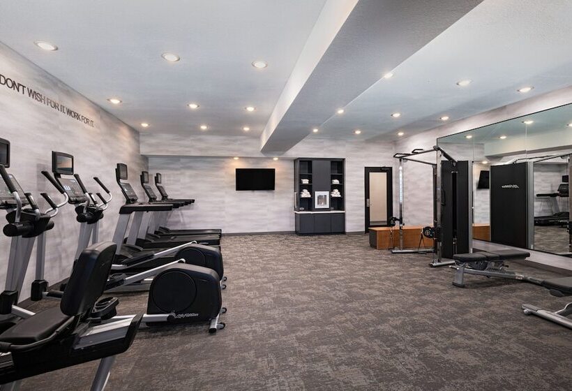 هتل Fairfield By Marriott Inn & Suites Hillsboro