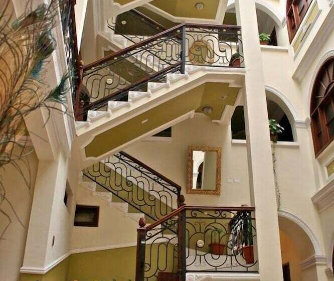 هتل San Marino Royal