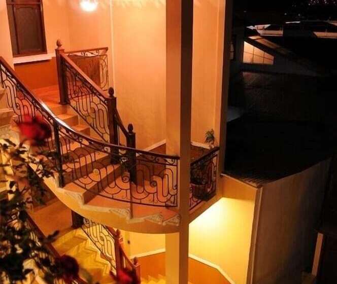 هتل San Marino Royal