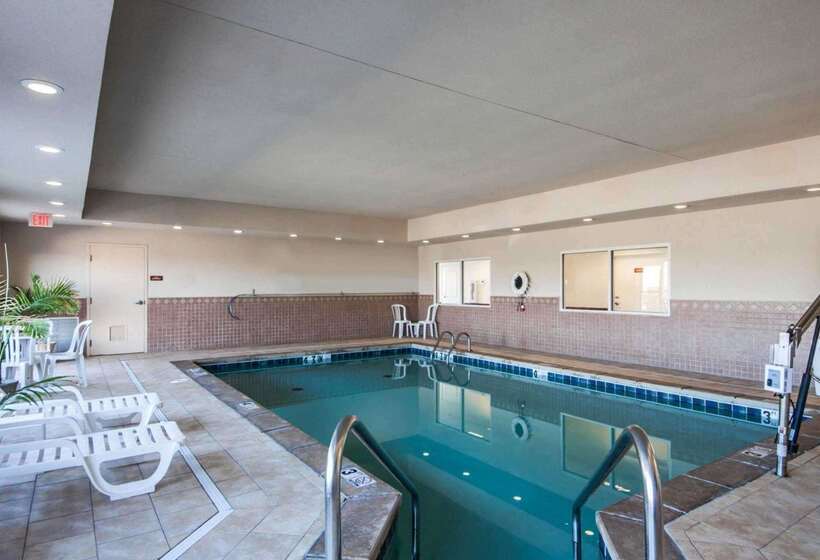 בית מלון כפרי Sleep Inn & Suites Lawton Near Fort Sill