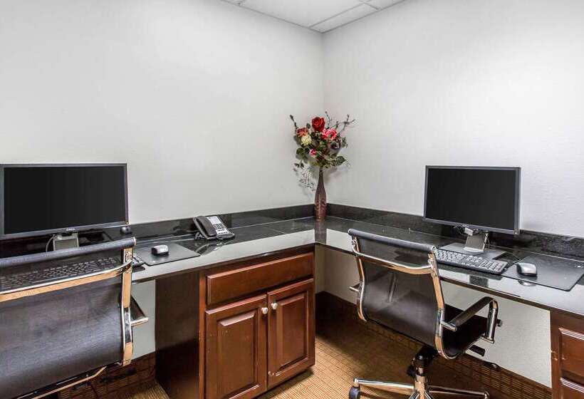 هتل Sleep Inn And Suites Lubbock