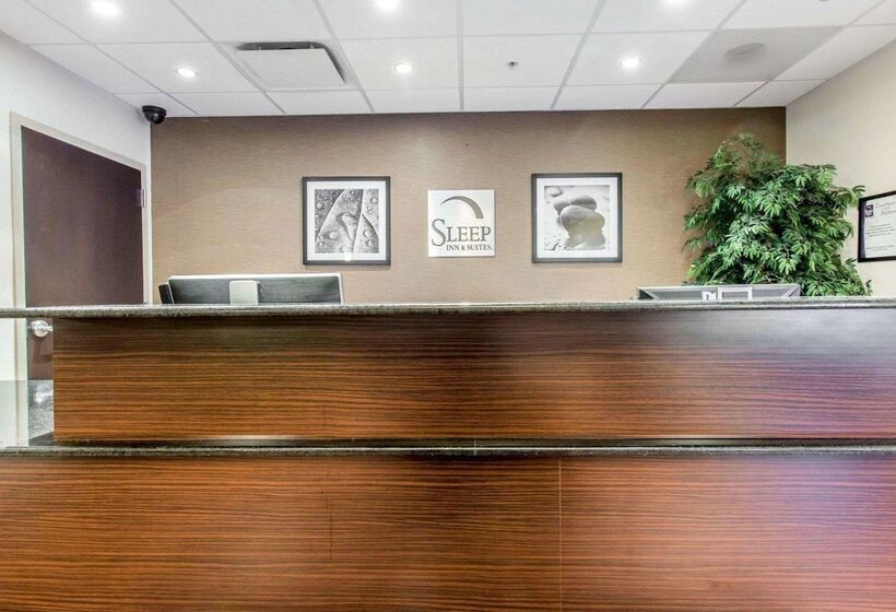 Отель Sleep Inn & Suites