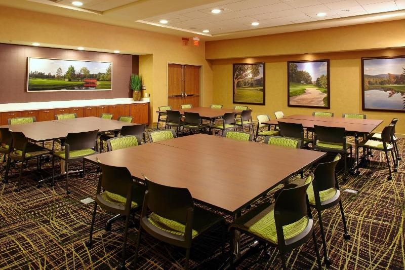 هتل Springhill Suites By Marriott Pittsburgh Latrobe