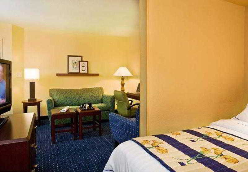 בית מלון כפרי Springhill Suites Phoenix Glendale Sports & Entertainment District