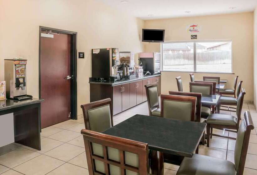 هتل Super 8 By Wyndham Harker Heights Killeen   Fort Cavazos