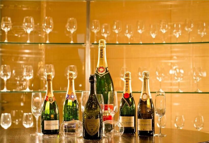 בית מלון כפרי The Lalit Jaipur