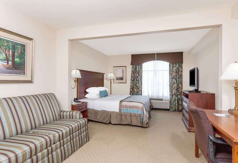 هتل Wingate By Wyndham Columbia / Lexington