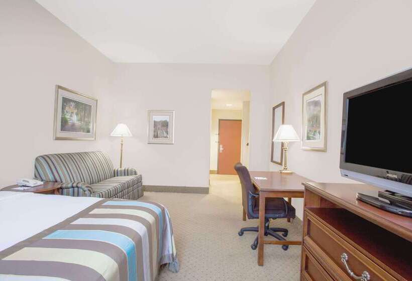 هتل Wingate By Wyndham Columbia / Lexington