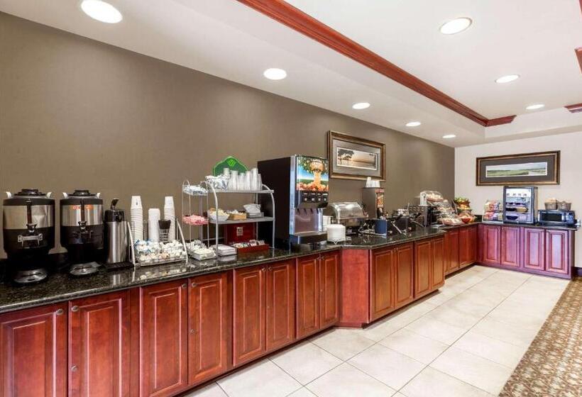 هتل Wingate By Wyndham Columbia / Lexington
