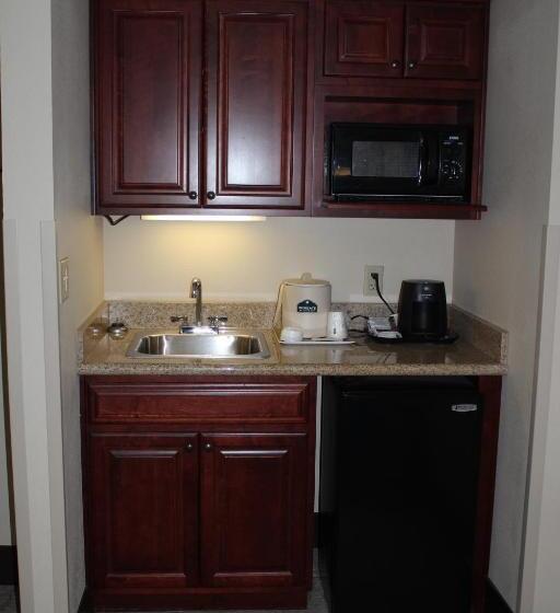 هتل Wingate By Wyndham Columbia / Lexington