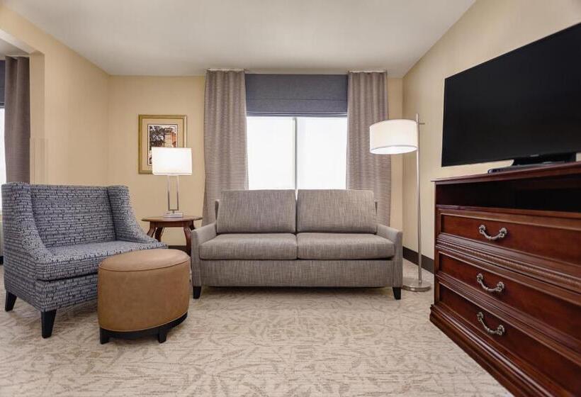 هتل Wingate By Wyndham Columbia / Lexington