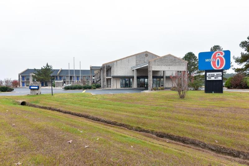 Motel 6kenly, Nc