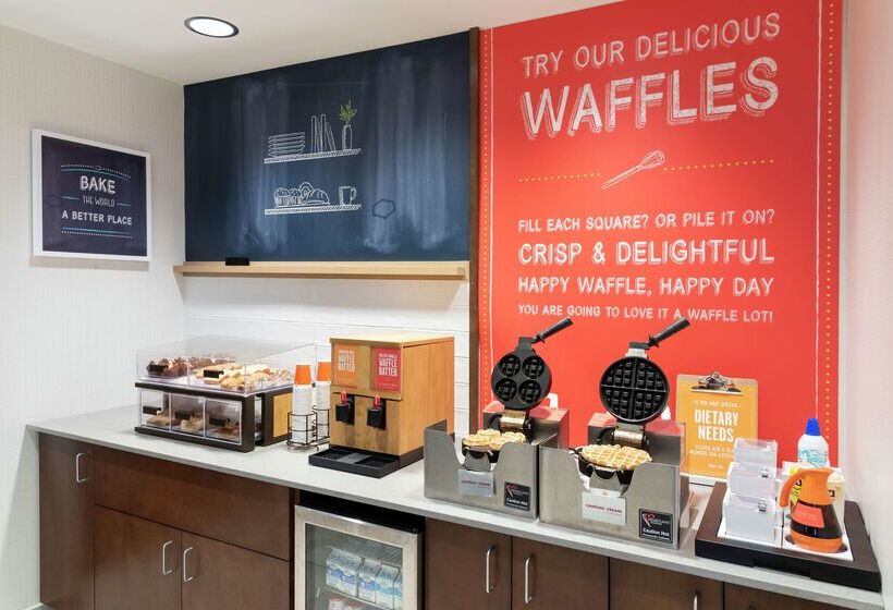 Hampton Inn & Suites Marshalltown