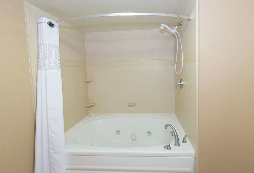 Hampton Inn Suites Scottsboro