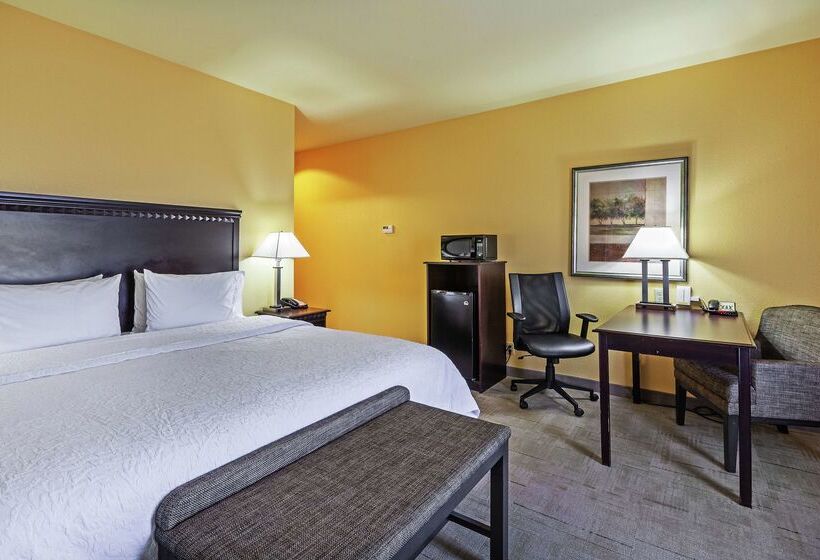 Hampton Inn & Suites Tulsa North/owasso