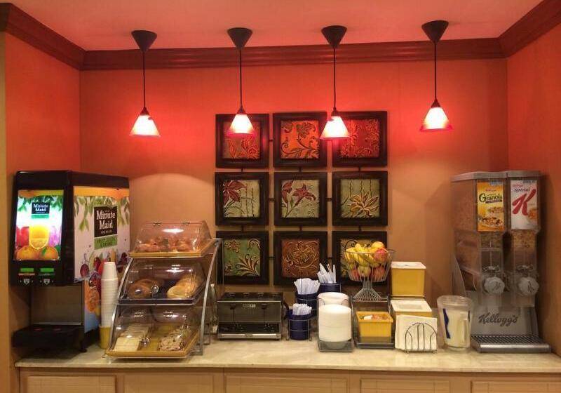 בית מלון כפרי America Best Value Inn Kosciusko