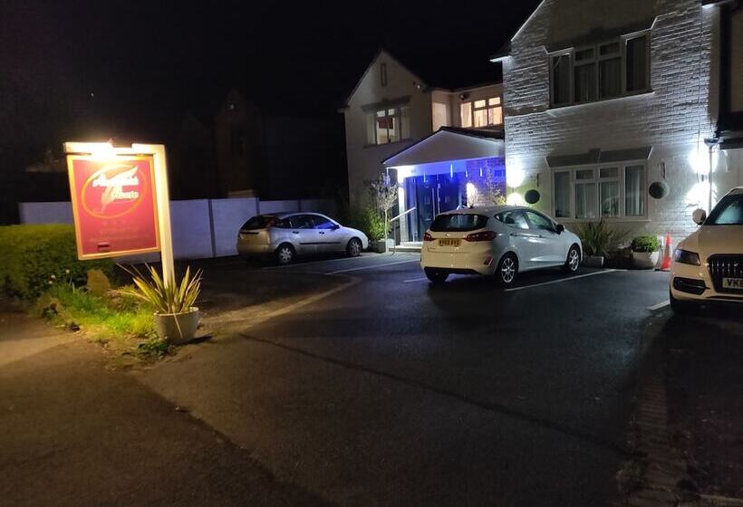 هتل Avonpark House