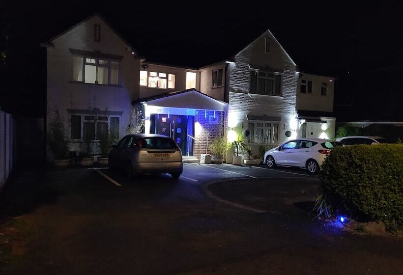 هتل Avonpark House