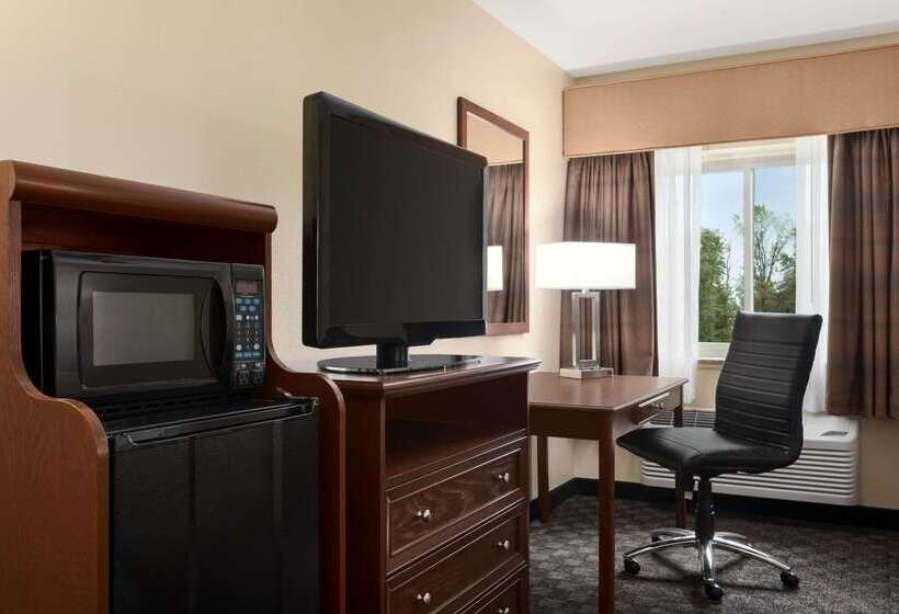 בית מלון כפרי Baymont By Wyndham Mt. Pleasant