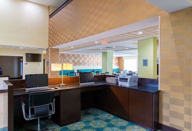 فندق Spark By Hilton Port Wentworth Savannah