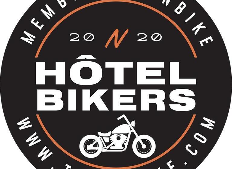 هتل Canal Aigues Mortes