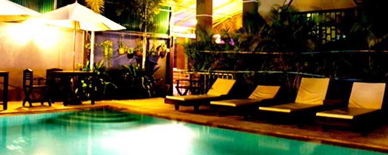 فندق Central Night