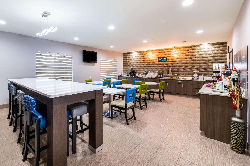 هتل Clarion Pointe Madisonhuntsville